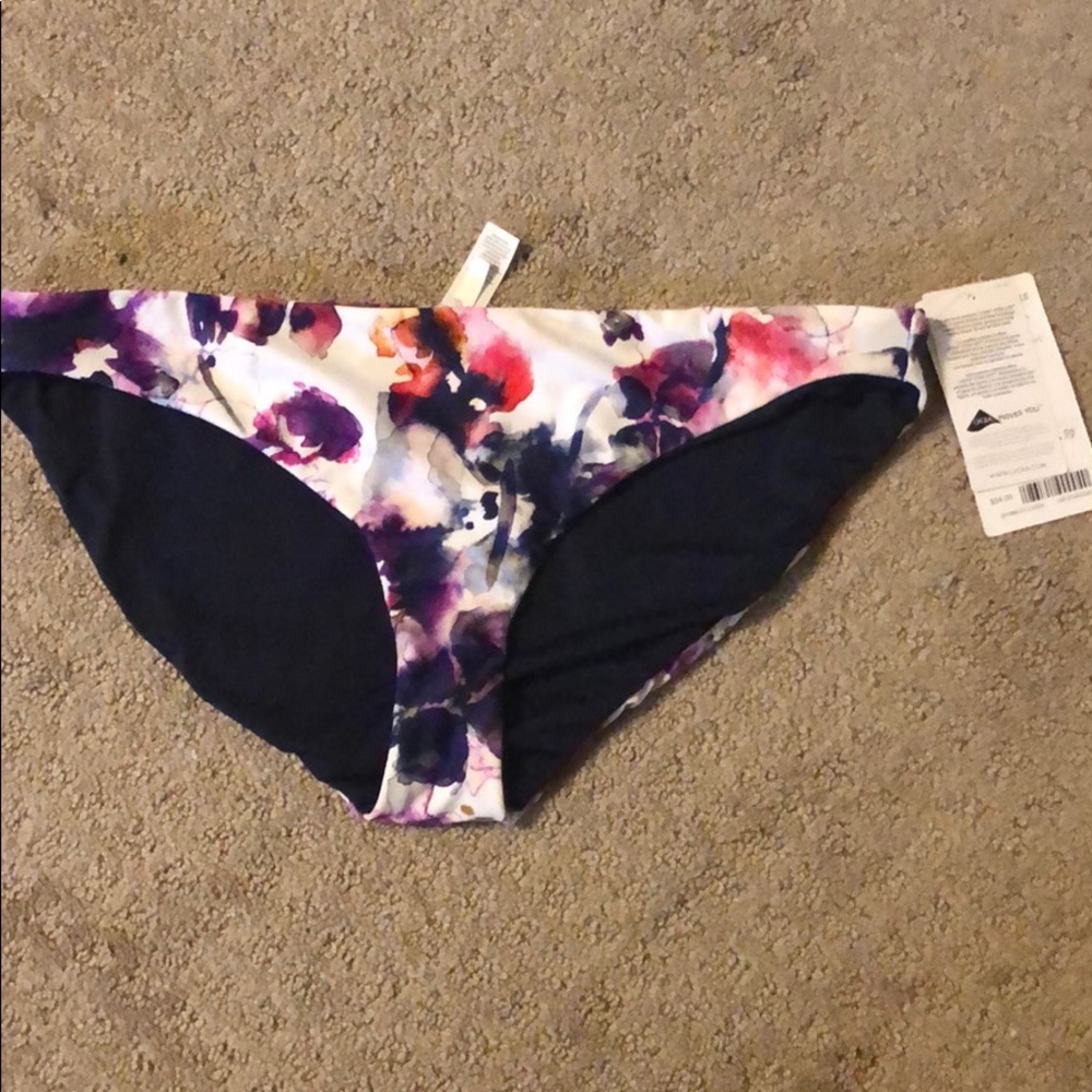 Athleta Watercolor Reversible Bottom